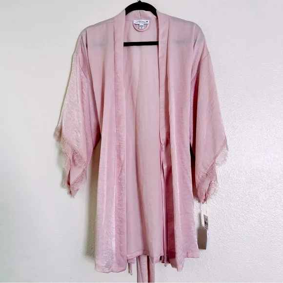 In Bloom by Jonquil | NWT Bailey Lace Trim Satin Wrap Size M/L - Picture 3 of 6